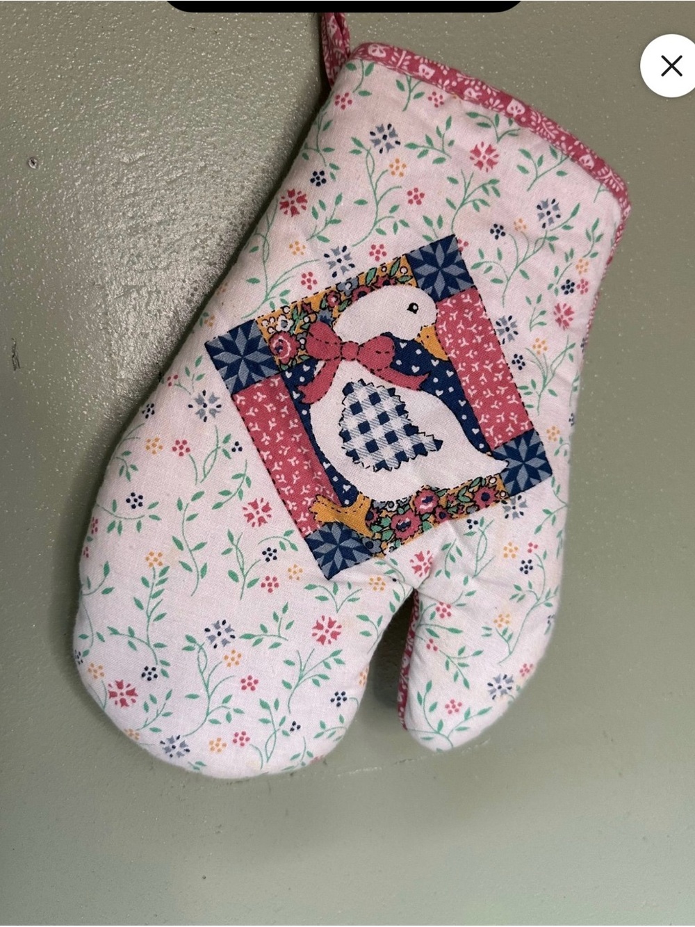 Floral Oven Mitt with Quilted Goose